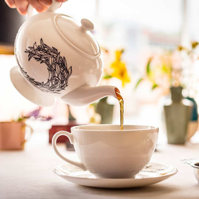 Getzeneara - Fine Bone China Leaf Pattern Tea Set
