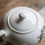 Fine Bone China Leaf Pattern Teapot