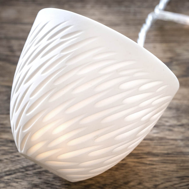 Fine Bone China Teacup with Translucent Finish