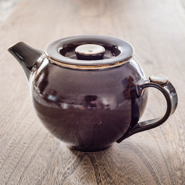 Getzeneara - Handcrafted Stoneware Teapot
